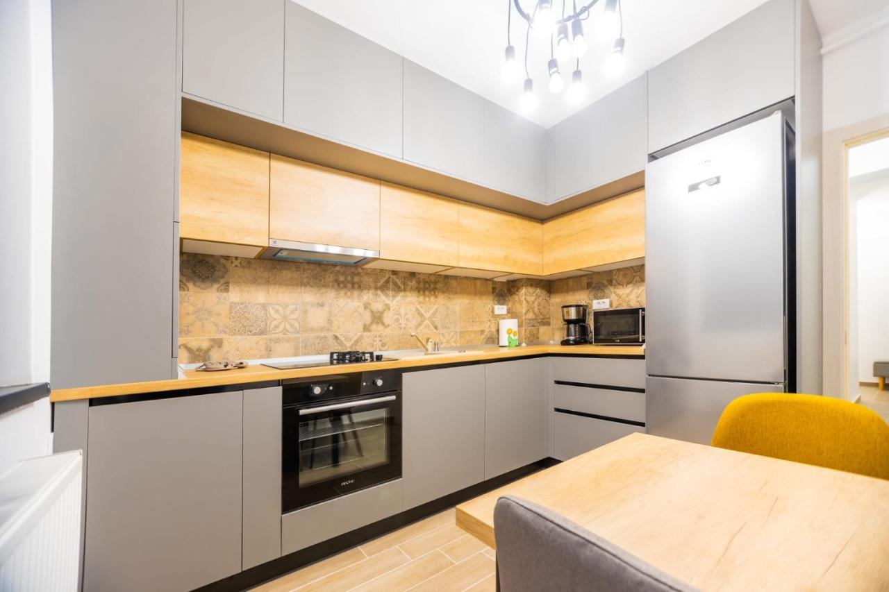 Brigitte Apartment Brasov Ngoại thất bức ảnh